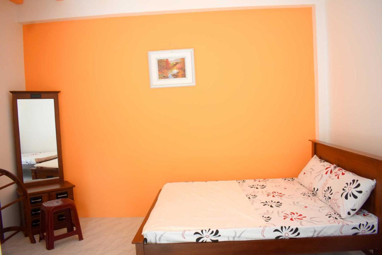 Sri Mayura Holiday Resort Катарагама Экстерьер фото